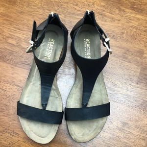 Kenneth Cole Great Gal sandals (t strap)